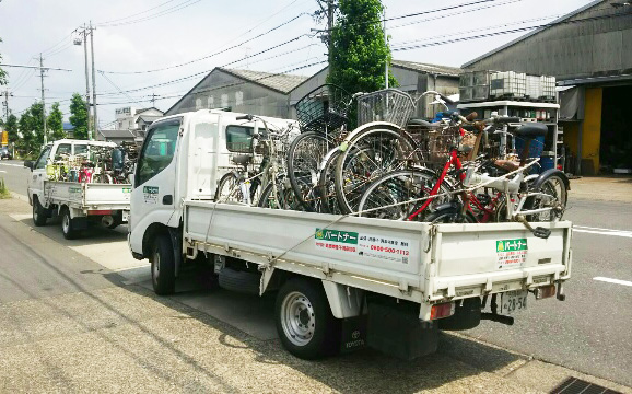 不用品回収のパートナートラック